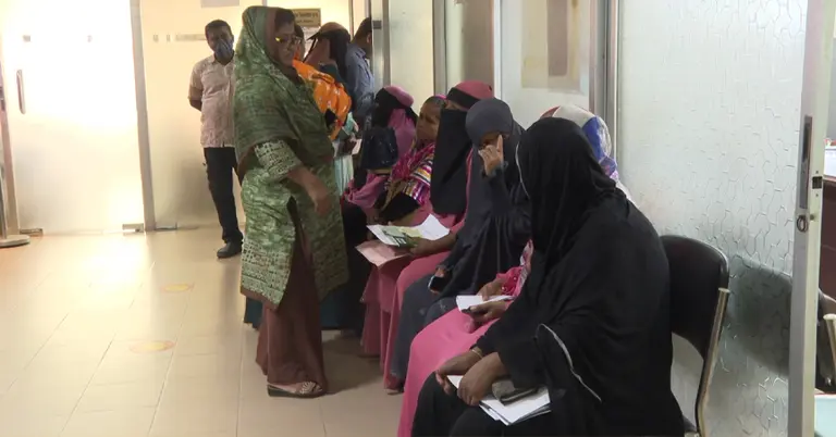 বিদেশে যাওয়া নারীকর্মীদের অনেকেই বিভিন্নভাবে নির্যাতিত হয়ে দেশে ফিরছেন